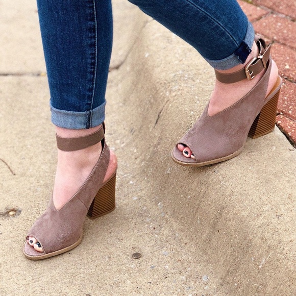 2X HP! Taupe Block Stacked Heel Ankle Buckle - Picture 8 of 8